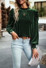 Load image into Gallery viewer, Heni Keyhole Velvet Blouse / green
