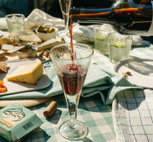 Load image into Gallery viewer, Valdes champagne glass clear 4-8931
