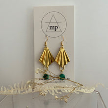 Load image into Gallery viewer, Maiden Perras - Earrings
