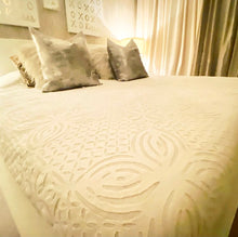 Load image into Gallery viewer, Image by Lorena Emely - Help Me Design Your Space. Cut Work Appliqué bedding in natural white Indian Cotton and Organza. Queen/King
