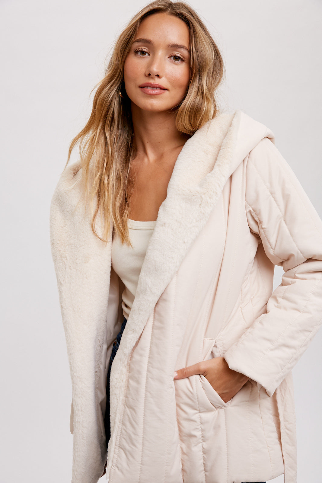 HOODED FUR TRIMMED PUFFER JACKET